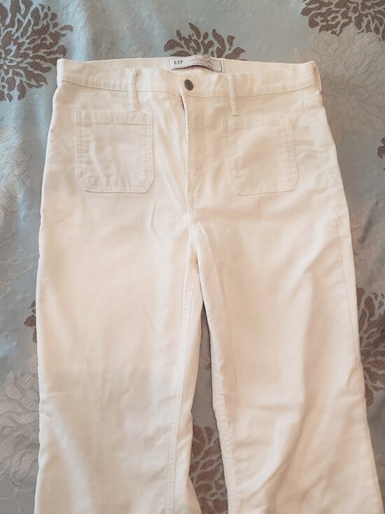GAP Ivory flare cords - Picture 1 of 7